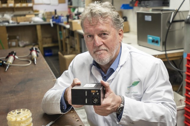 電動(dòng)汽車，黑科技，前瞻技術(shù)，電池，電動(dòng)汽車?yán)m(xù)航,電動(dòng)汽車?yán)m(xù)航2414公里，電動(dòng)汽車鋁空氣電池，鋁空氣燃料電池，汽車新技術(shù)